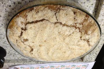 Bolo de banana com farofa