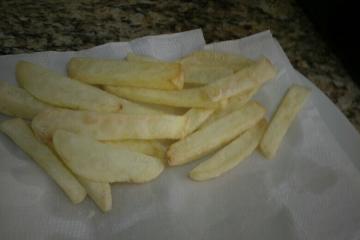 Como fazer uma batata frita crocante e sequinha - Casa e Jardim