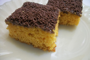 Bolo de cenoura com brigadeiro mole