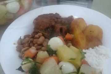 Bife ao molho com batatas