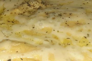 Torta rápida e nutritiva de fubá de micro-ondas
