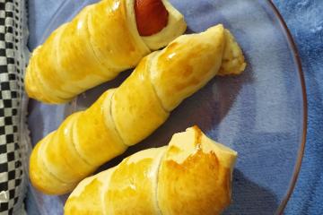 Enrolado (presunto, queijo e salsicha)