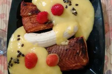 Salmão ao molho de maracujá