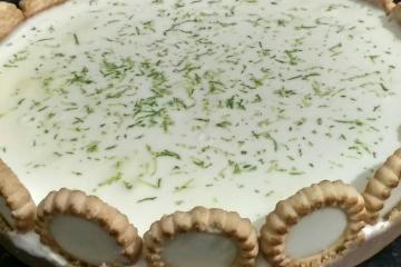 Torta de limão com chocolate branco