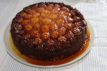 Torta de banana caramelizada