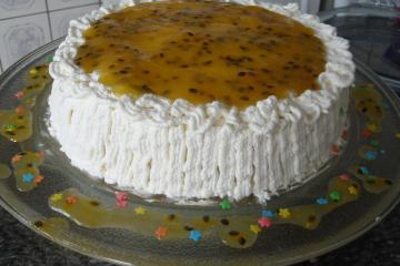 Bolo chiffon de maracujá