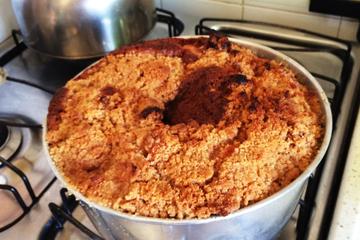 Bolo de banana com farofa