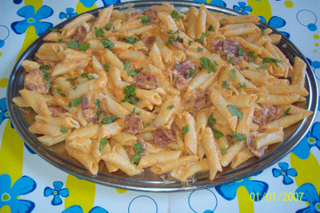 Penne ao molho de calabresa