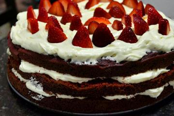 Receita de Bolo red velvet com recheio de cream cheese, enviada por  tudogostoso - TudoGostoso