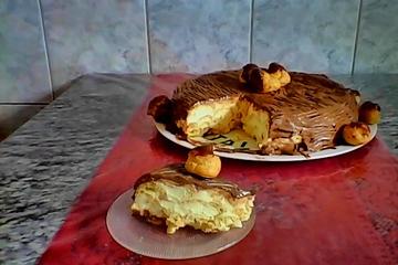Bolo de Carolina