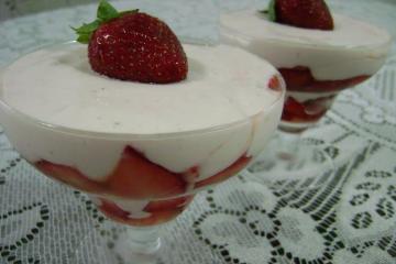 Creme com morangos
