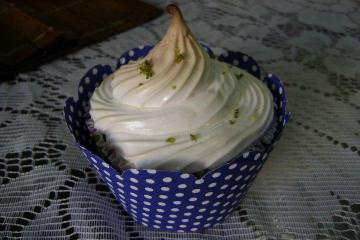 Cupcake de limão merengado