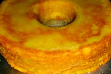 Bolo de aipim feito no liquidificador