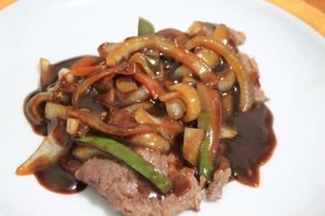 Bife ao molho barbecue