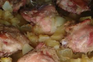 Coxa e sobre coxa de frango assada da Ana