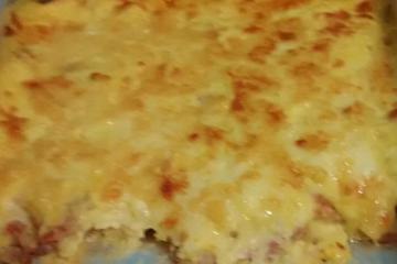 Linguiça com creme de milho