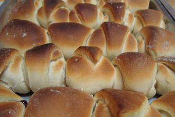 Pão recheado com goiabada