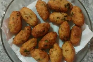 Bolinho de arroz simples da Valéria