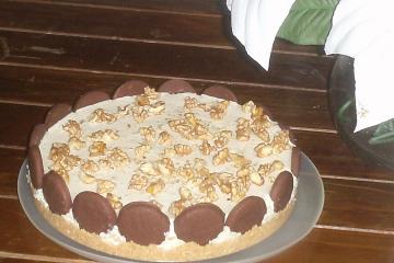Torta cremosa de nozes