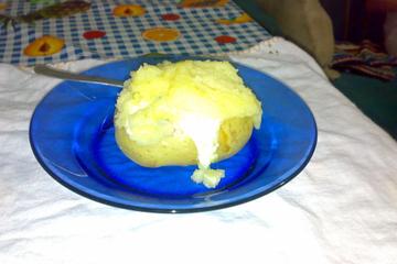 Batata recheada de micro-ondas