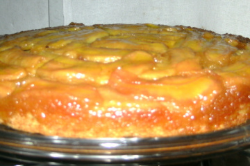 Torta de banana caramelizada