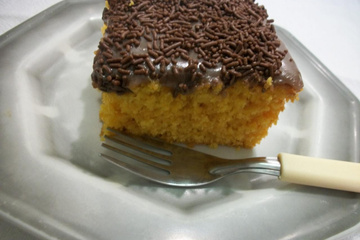 Bolo de cenoura com brigadeiro mole