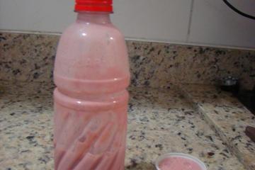 Coquetel de frutas sem álcool