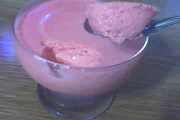Mousse fácil de morango