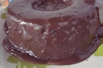 Bolo de chocolate com creme de café com chocolate