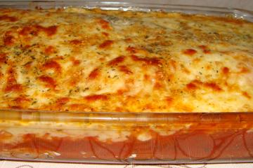 Salmão gratinado com batatas