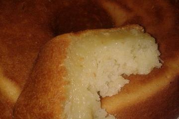 Bolo de aipim com coco