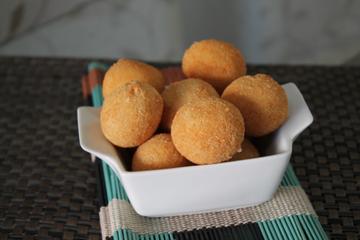 Bolinha de queijo