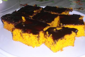 Bolo de cenoura simples