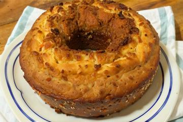 Bolo de cenoura simples