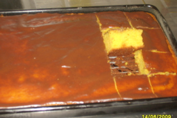 Bolo de cenoura recheado
