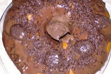 Bolo de cenoura com brigadeiro mole