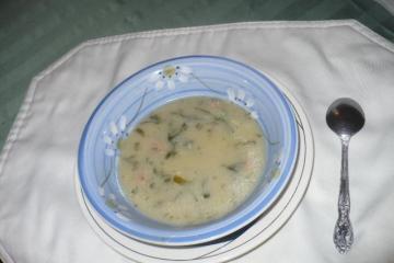 Caldo verde (com calabresa ou bacon)