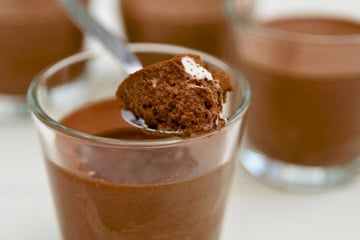 Mousse de chocolate hiper fácil e mega gostoso
