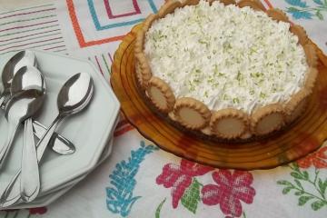 Torta mousse de limão