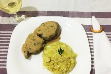 Medalhão ao molho Roquefort
