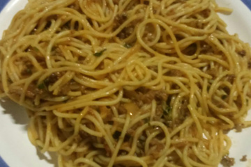 Macarrão com carne moída