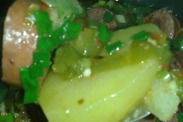Calabresa com batata na panela de pressão
