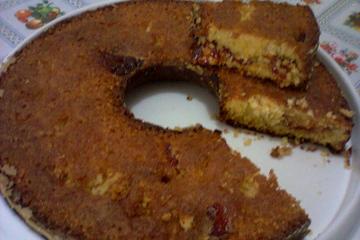 Bolo de fubá com goiabada
