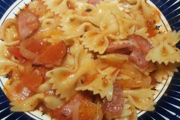 Macarrão de calabresa