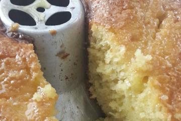 Bolo de laranja molhadinho