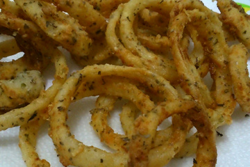 Petiscos tipo Cebolitos