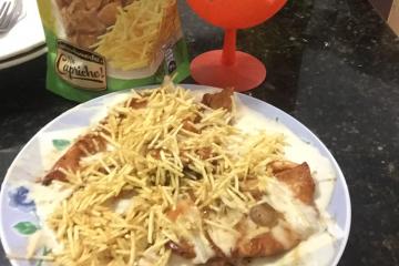 Peito de frango grelhado com requeijão