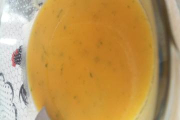 Sopa de batata e cenoura