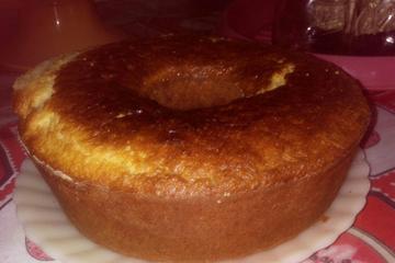 Bolo de arroz cru delicioso