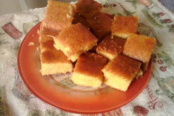 Bolo de laranja molhadinho